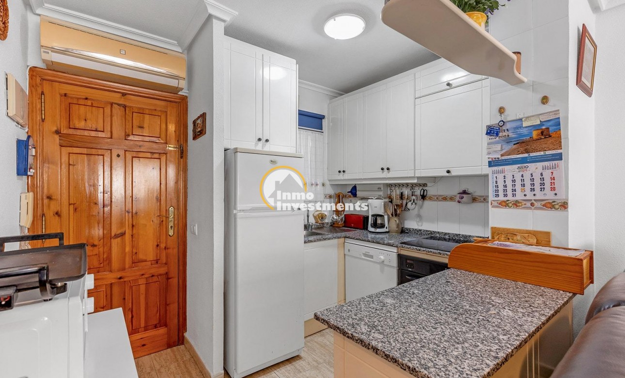Resale - Apartment - Torrevieja - La Siesta - El Salado - Torreta