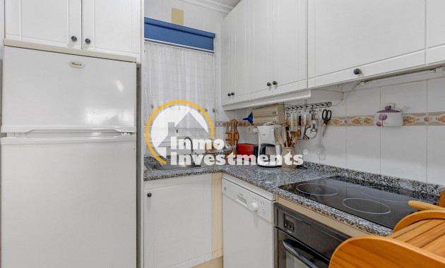 Resale - Apartment - Torrevieja - La Siesta - El Salado - Torreta