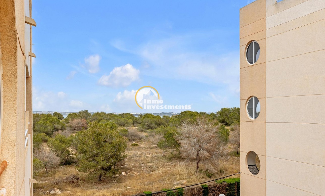 Resale - Apartment - Torrevieja - La Siesta - El Salado - Torreta
