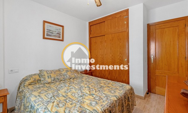 Resale - Apartment - Torrevieja - La Siesta - El Salado - Torreta
