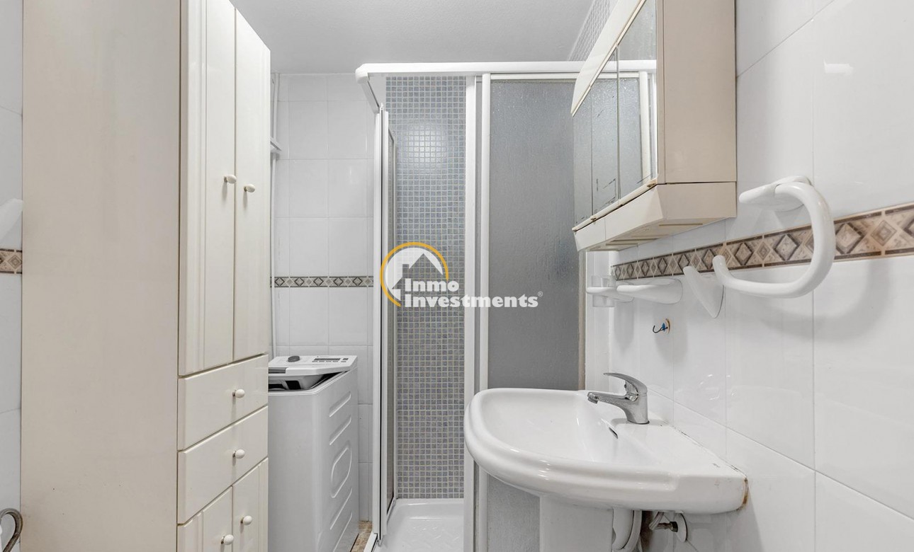 Resale - Apartment - Torrevieja - La Siesta - El Salado - Torreta