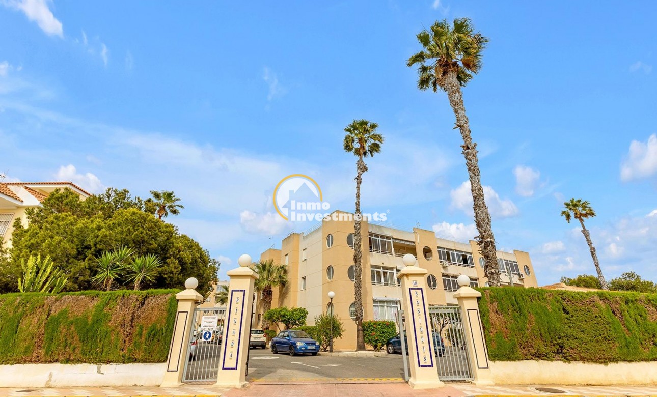 Resale - Apartment - Torrevieja - La Siesta - El Salado - Torreta