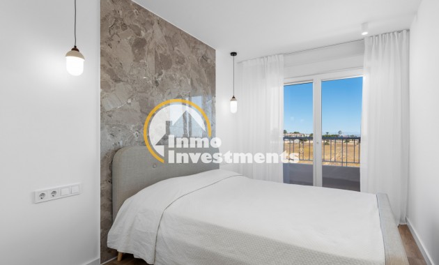 Resale - Apartment - Punta Prima - Beachside