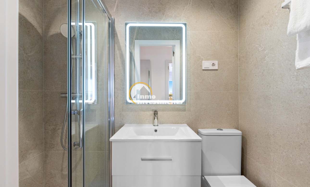 Resale - Apartment - Punta Prima - Beachside