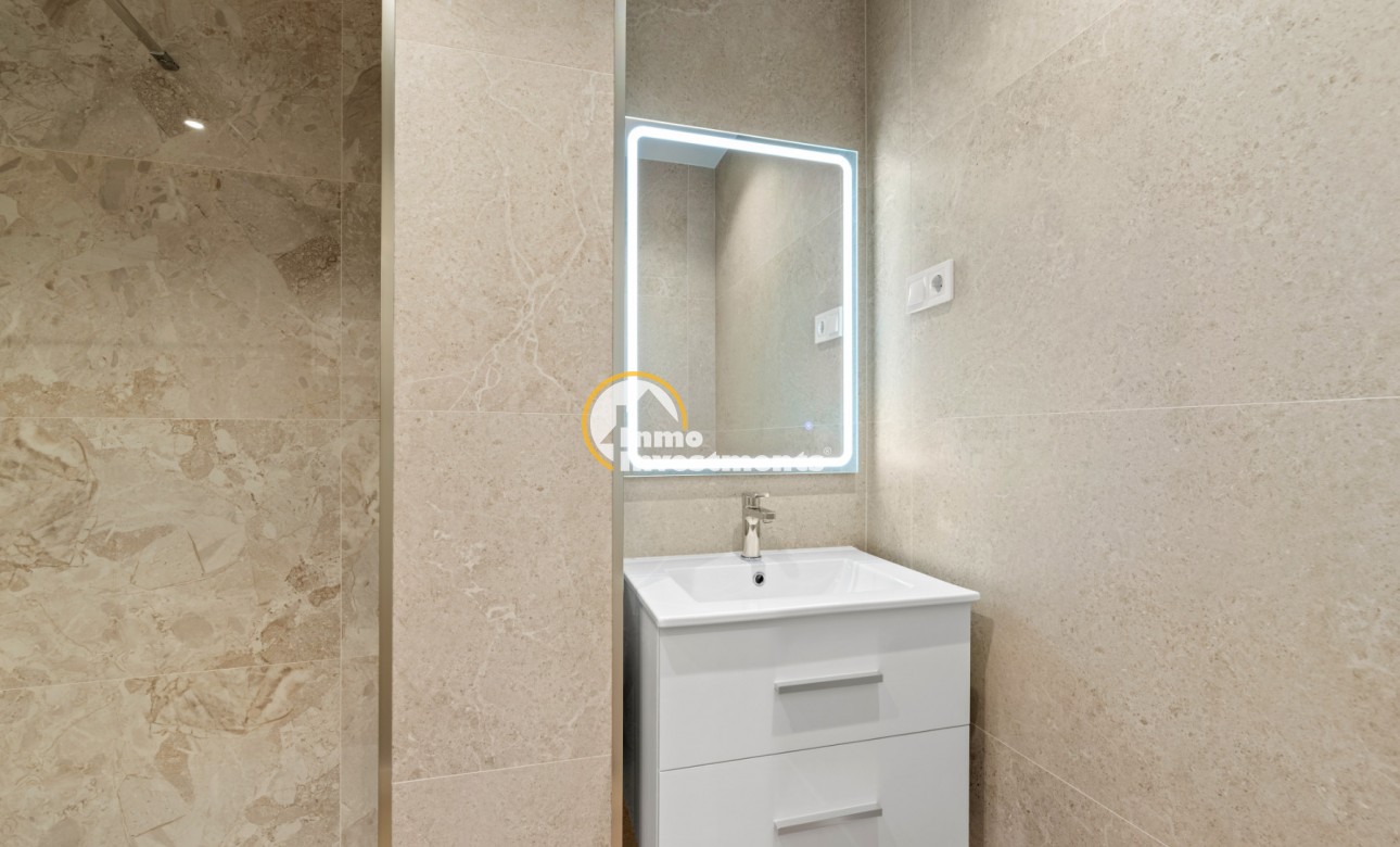 Resale - Apartment - Punta Prima - Beachside