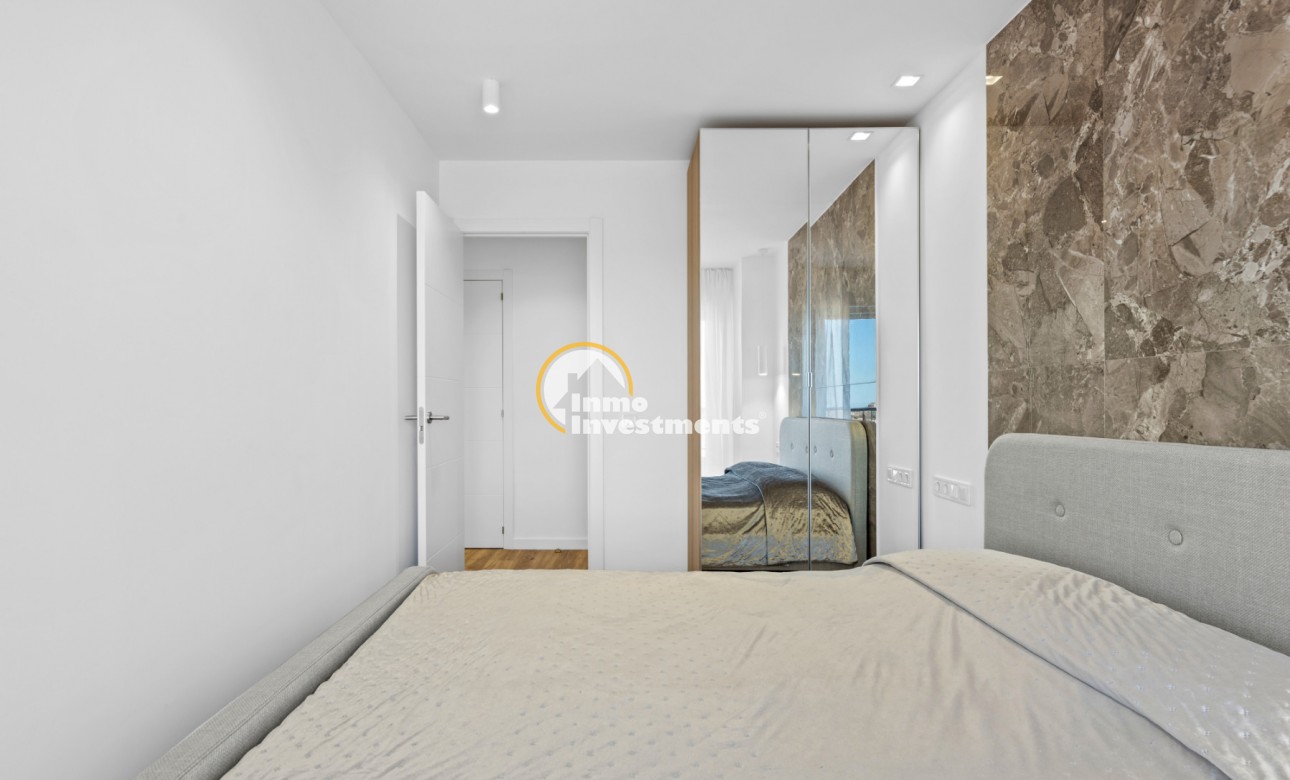 Resale - Apartment - Punta Prima - Beachside