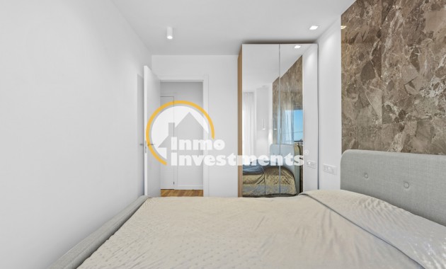 Resale - Apartment - Punta Prima - Beachside