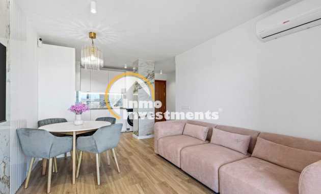 Resale - Apartment - Punta Prima - Beachside