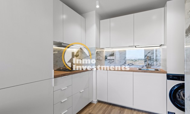 Resale - Apartment - Punta Prima - Beachside