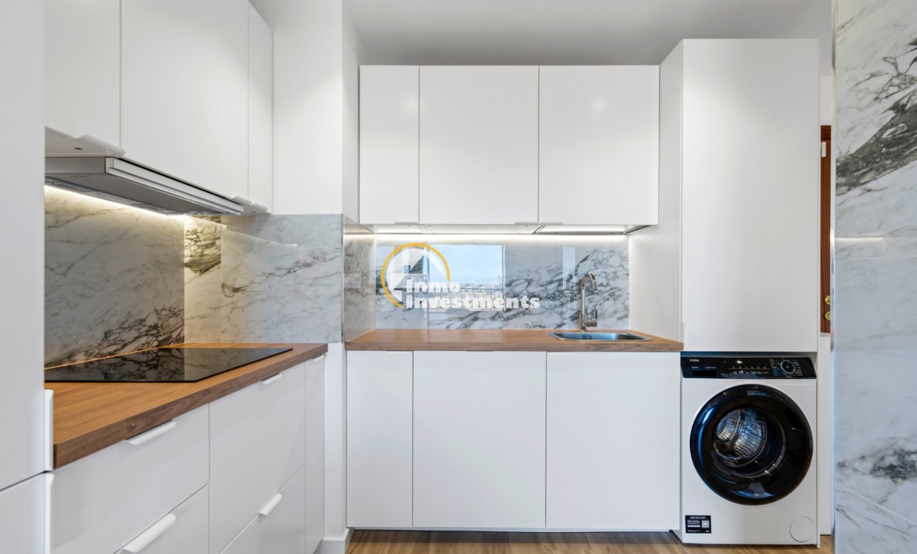 Resale - Apartment - Punta Prima - Beachside