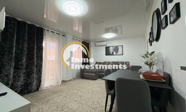 Resale - Apartment - Torrevieja - Centro