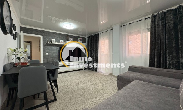 Resale - Apartment - Torrevieja - Centro