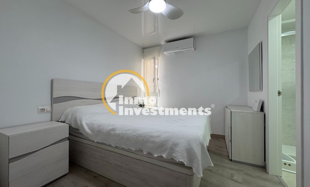 Resale - Apartment - Torrevieja - Centro