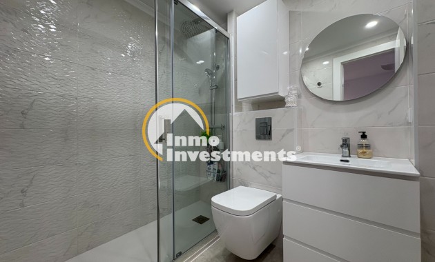 Resale - Apartment - Torrevieja - Centro