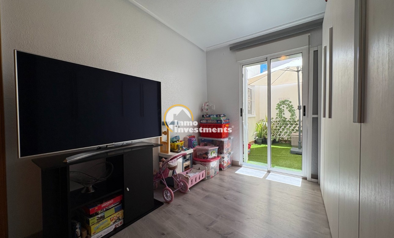 Resale - Apartment - Torrevieja - Centro