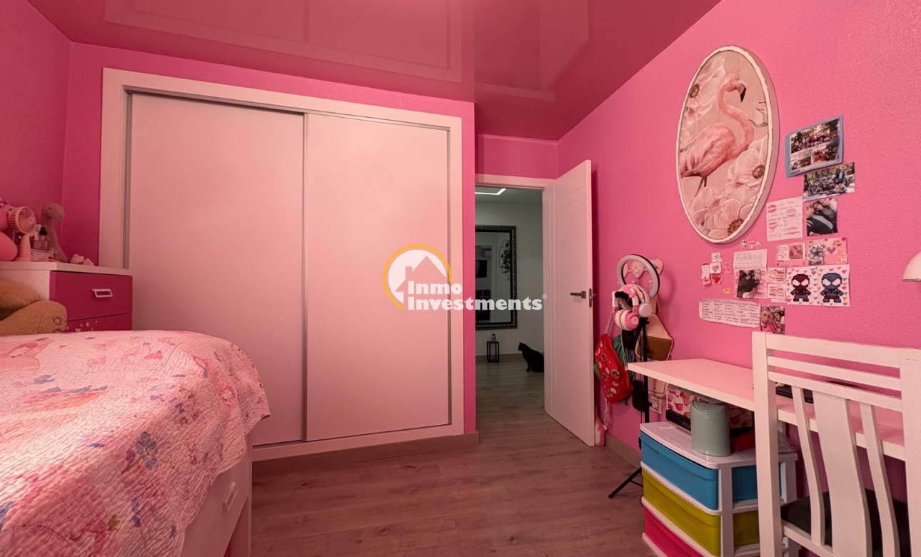 Resale - Apartment - Torrevieja - Centro