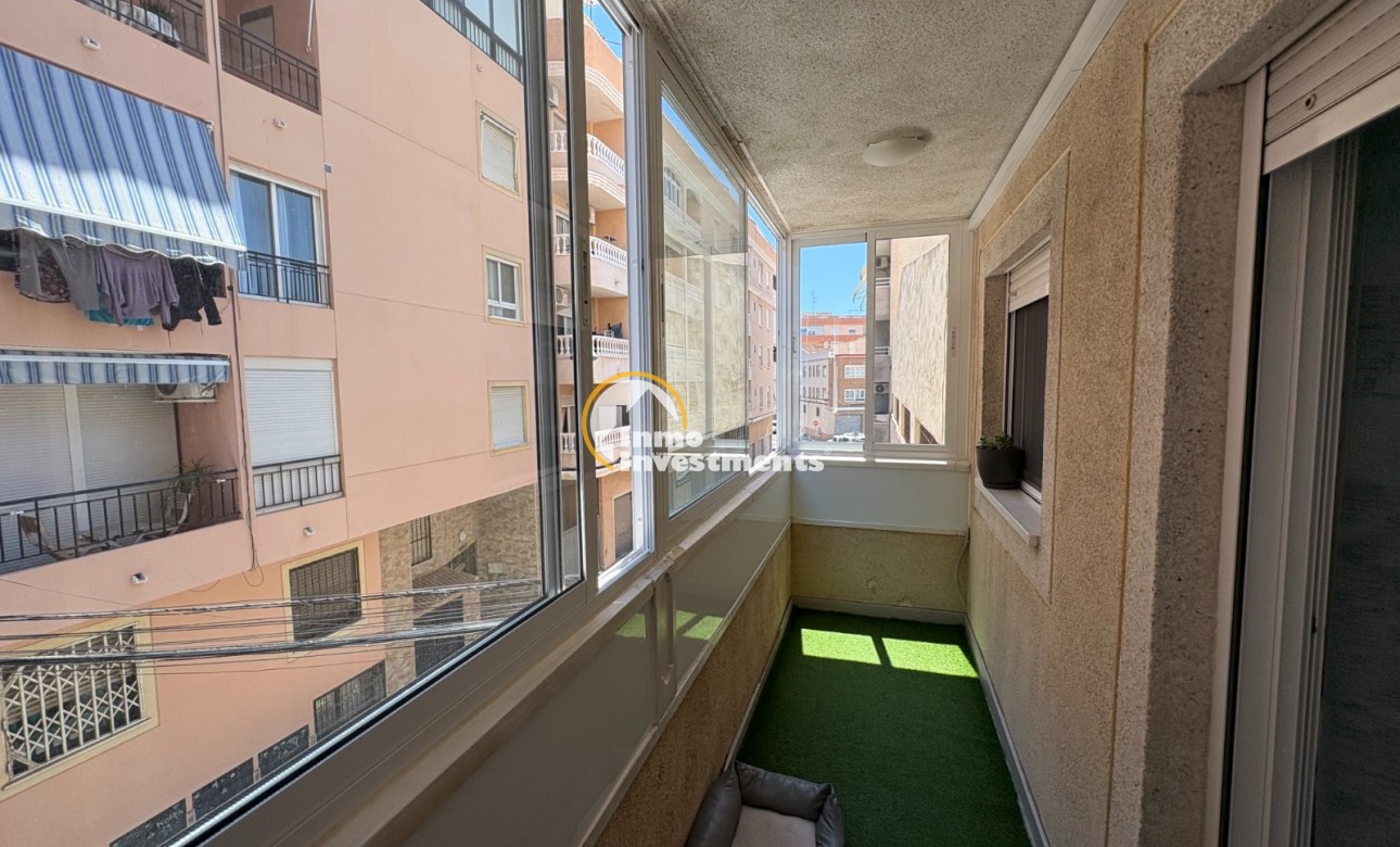 Resale - Apartment - Torrevieja - Centro