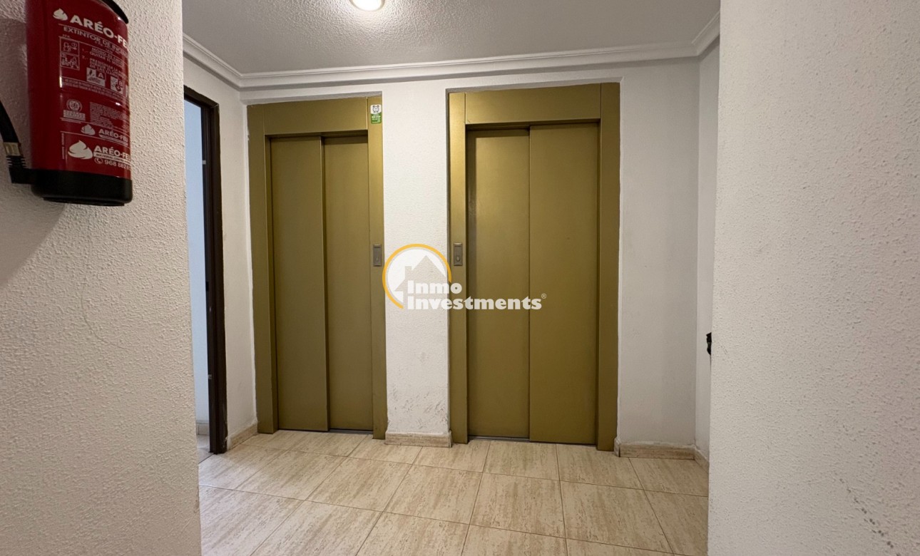 Resale - Apartment - Torrevieja - Centro