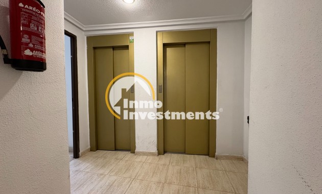 Resale - Apartment - Torrevieja - Centro