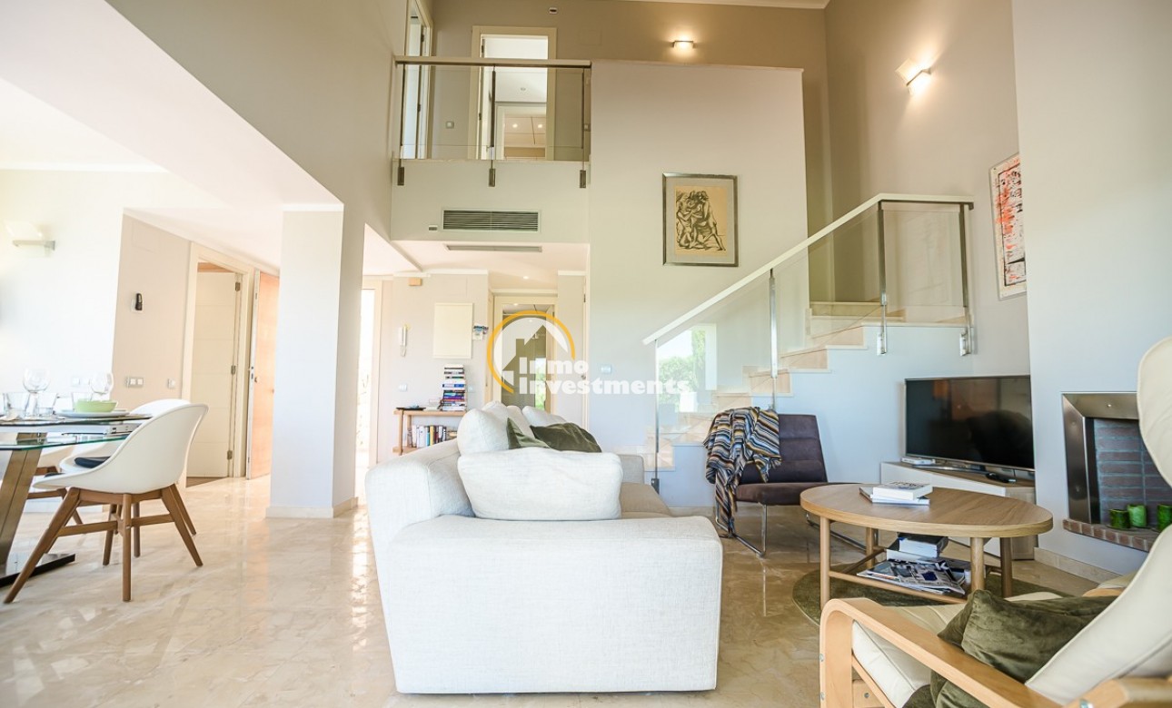 Resale - Villa - Orihuela Costa - Las Colinas