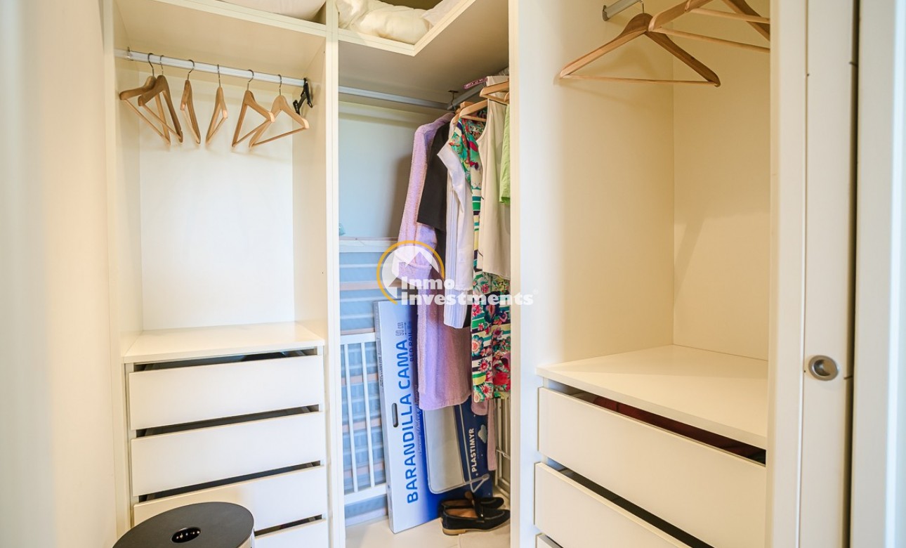 Resale - Villa - Orihuela Costa - Las Colinas