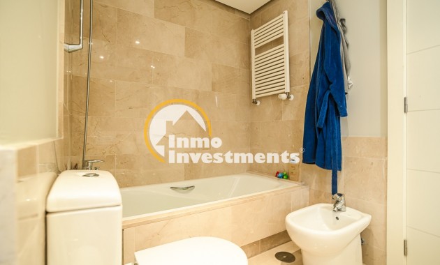 Resale - Villa - Orihuela Costa - Las Colinas