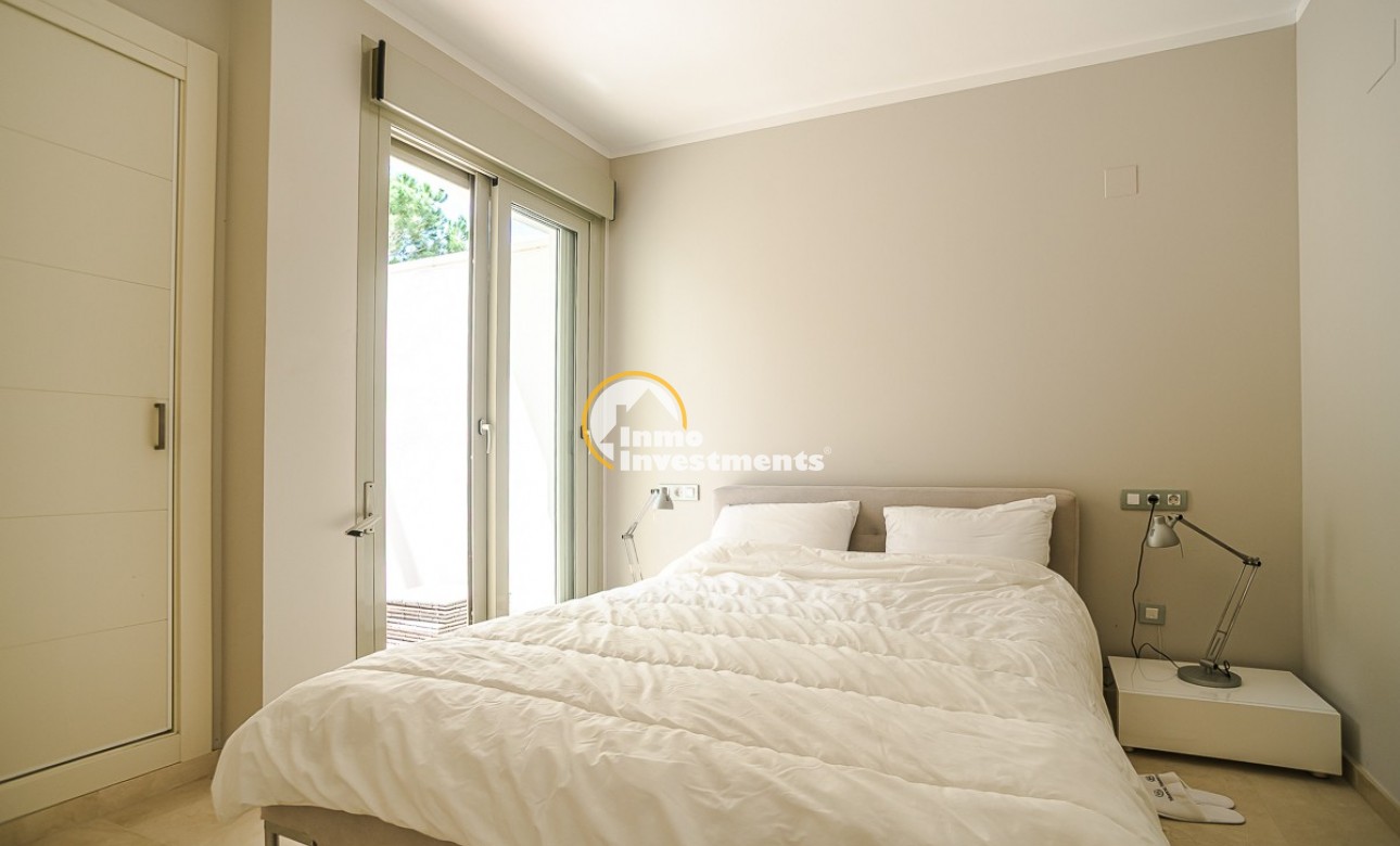 Resale - Villa - Orihuela Costa - Las Colinas