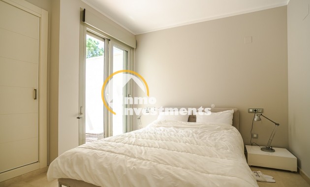 Resale - Villa - Orihuela Costa - Las Colinas