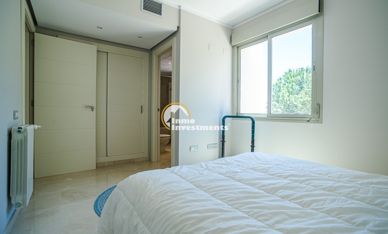 Resale - Villa - Orihuela Costa - Las Colinas