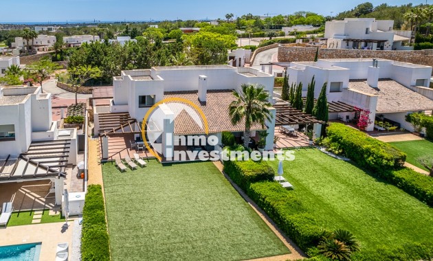 Resale - Villa - Orihuela Costa - Las Colinas