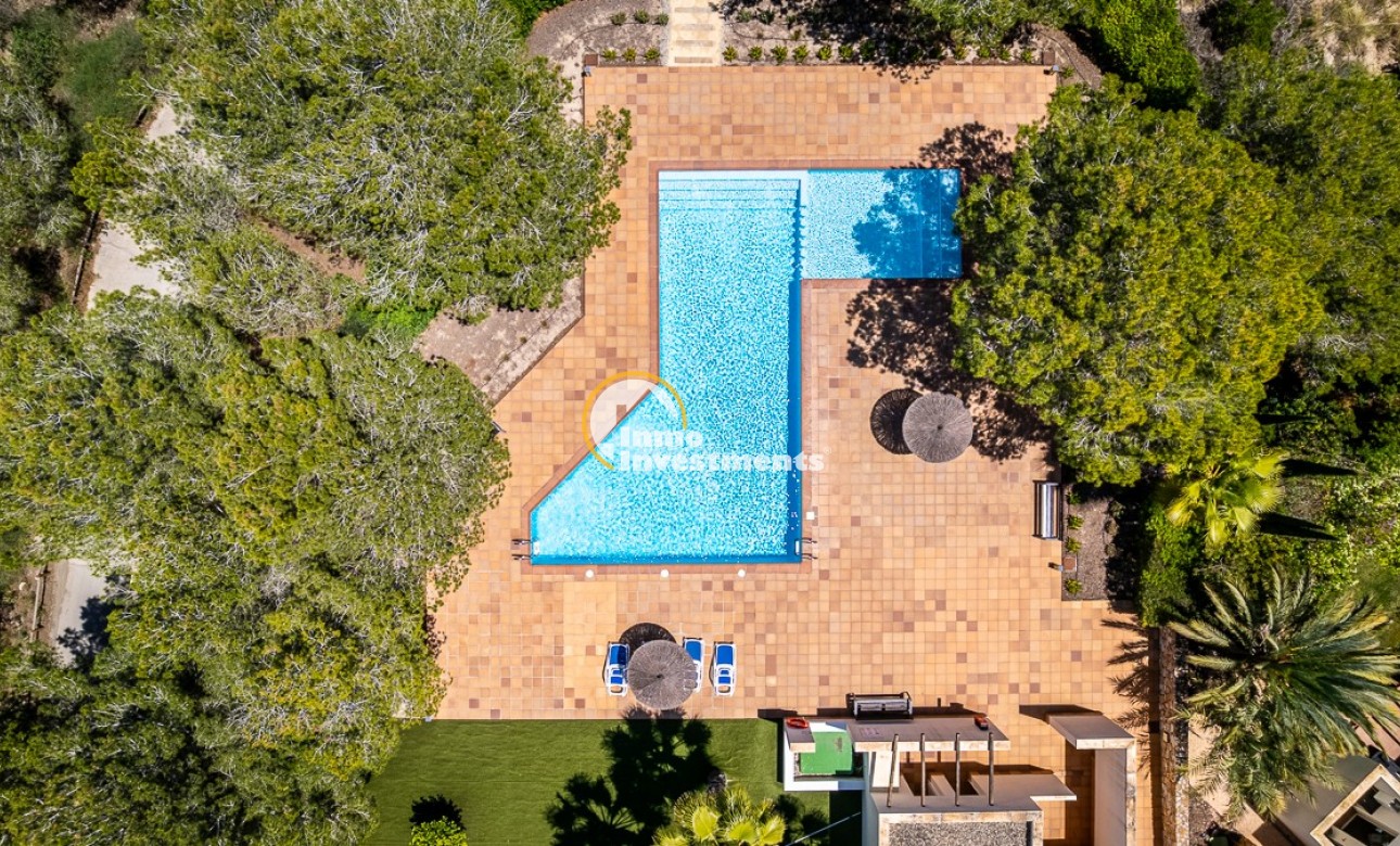 Resale - Villa - Orihuela Costa - Las Colinas