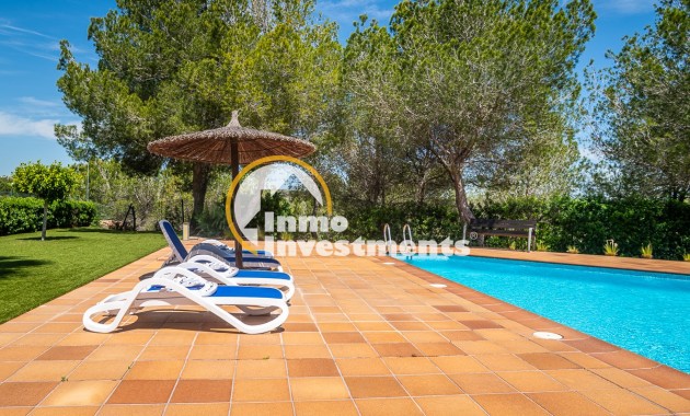 Resale - Villa - Orihuela Costa - Las Colinas