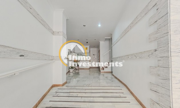 Resale - Apartment - Torrevieja - Playa del Cura