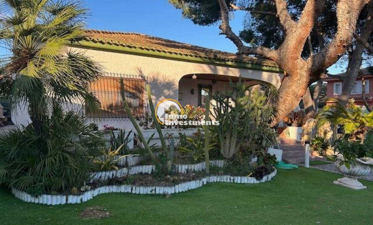 Resale - Villa - Campoamor - Campoamor beach