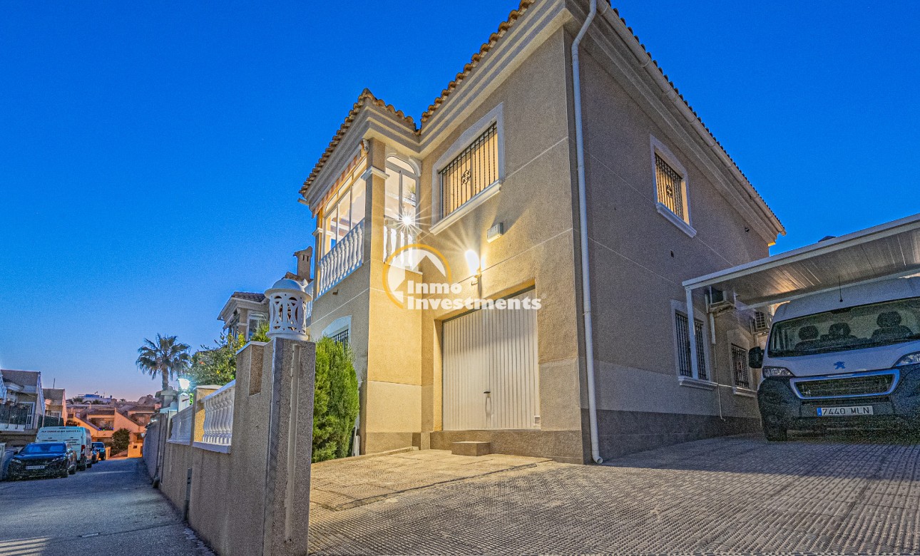 Resale - Villa - Villamartin - Montegolf