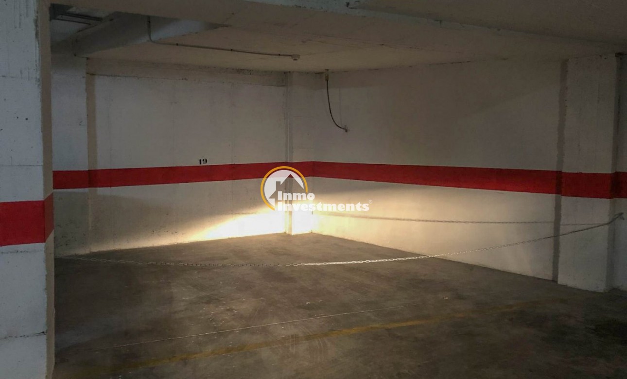 Resale - Garage - Torrevieja - Nueva Torrevieja