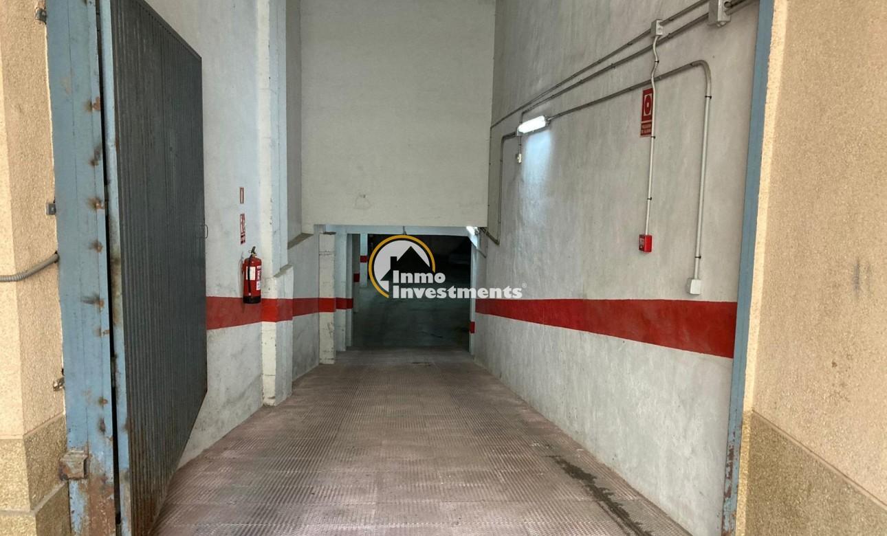 Resale - Garage - Torrevieja - Nueva Torrevieja