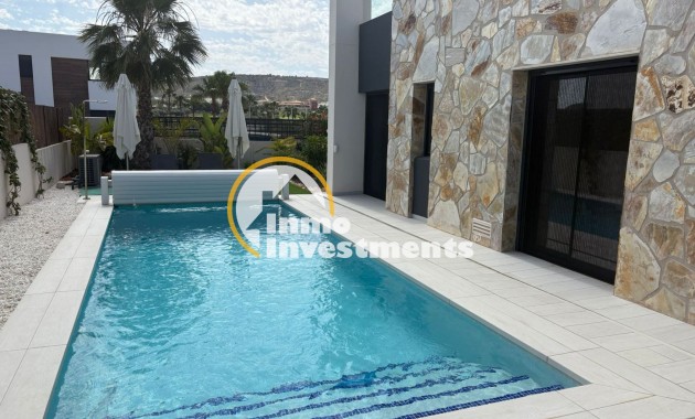 Resale - Villa - Algorfa - La Finca