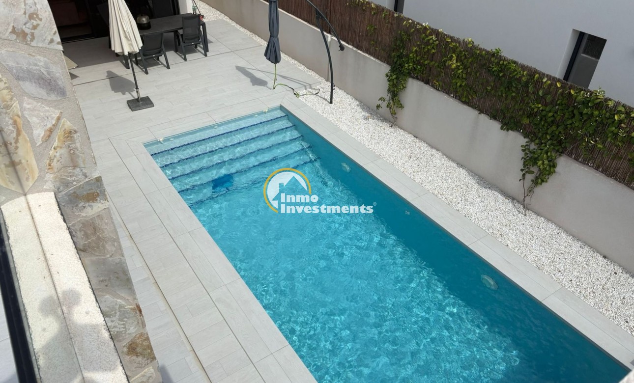 Resale - Villa - Algorfa - La Finca