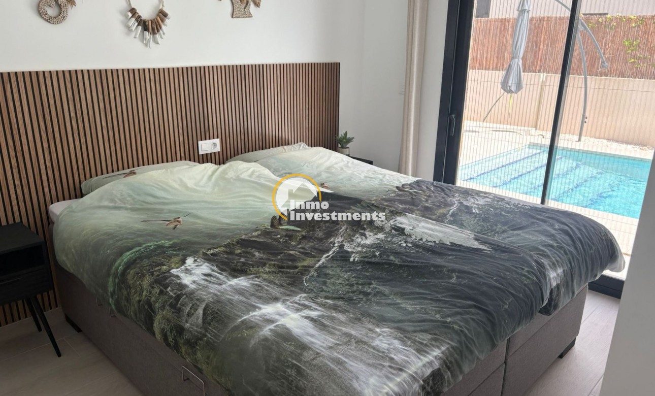 Resale - Villa - Algorfa - La Finca