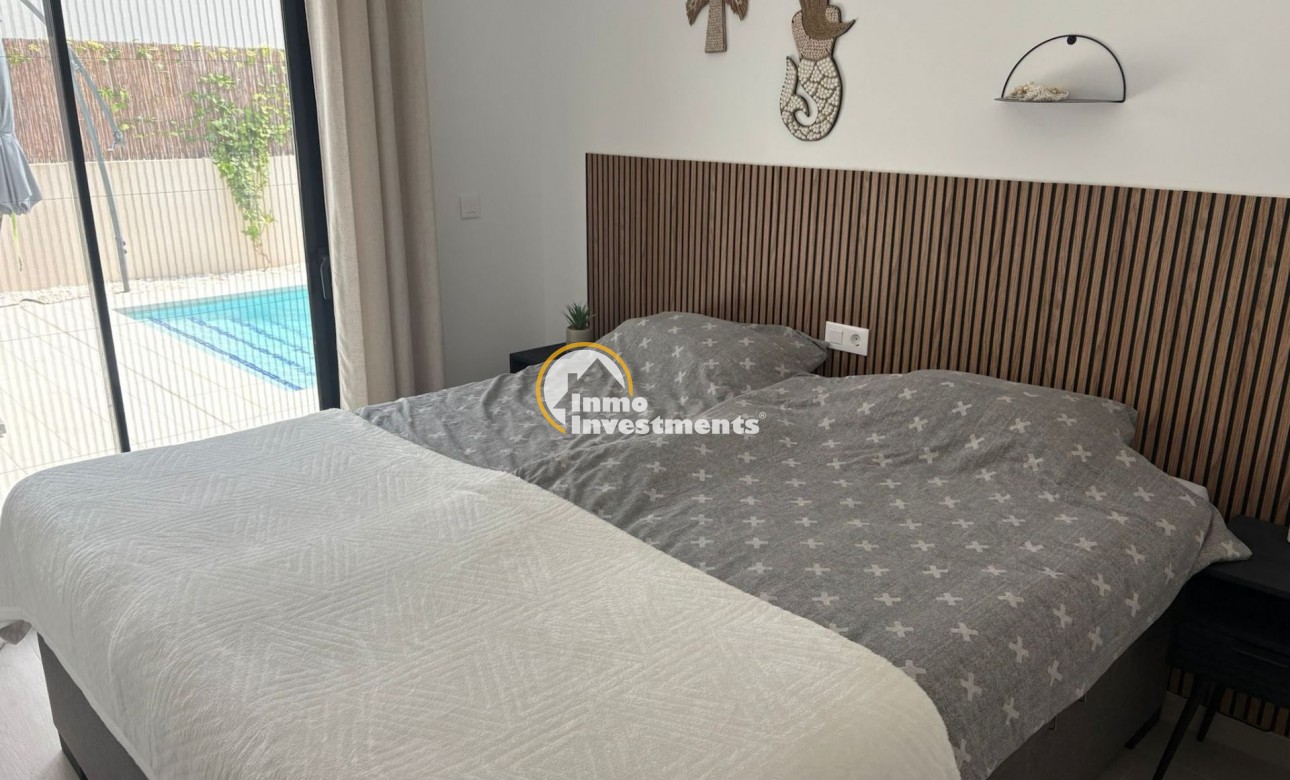 Resale - Villa - Algorfa - La Finca