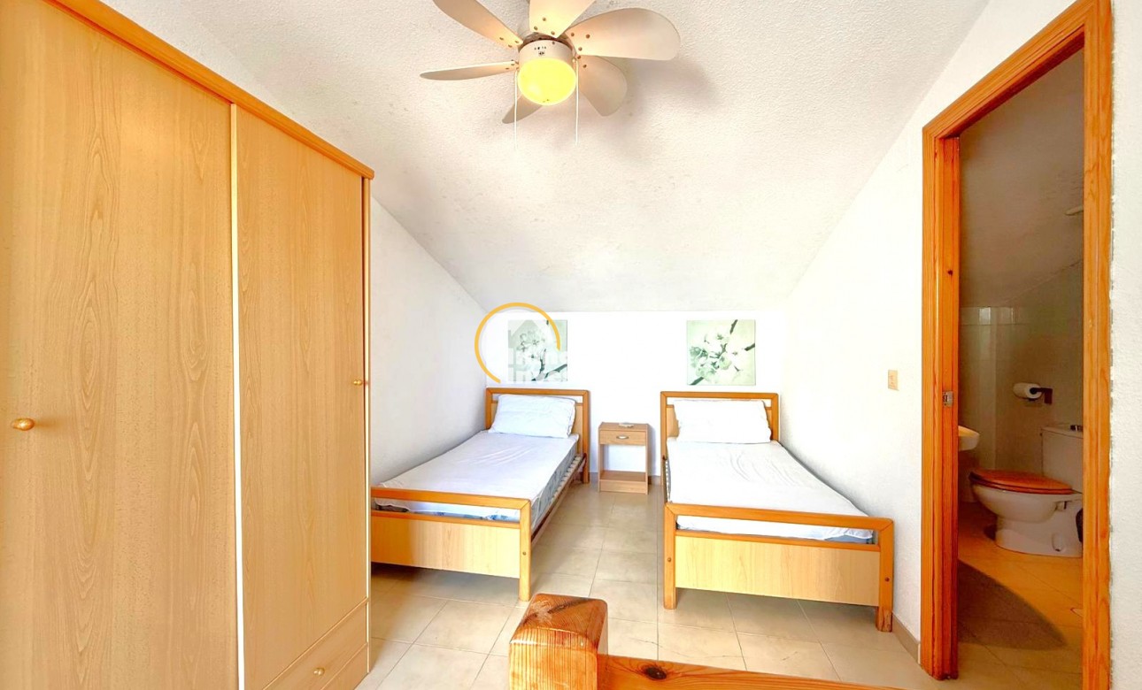 Resale - Town house - Villamartin - Verdemar