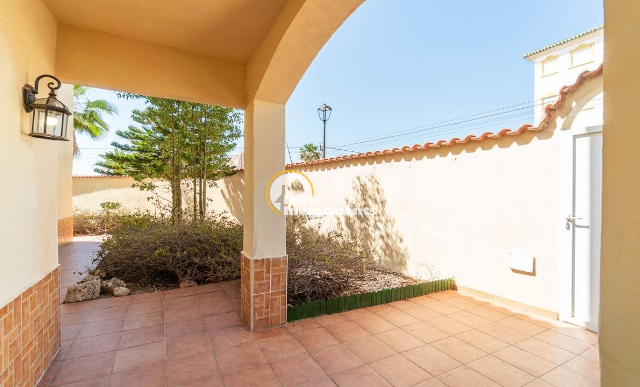 Resale - Villa - La Mata
