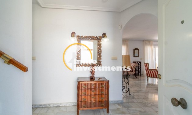 Resale - Villa - La Mata