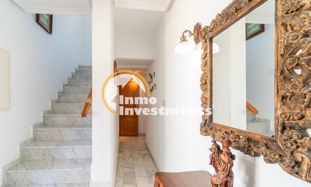 Resale - Villa - La Mata