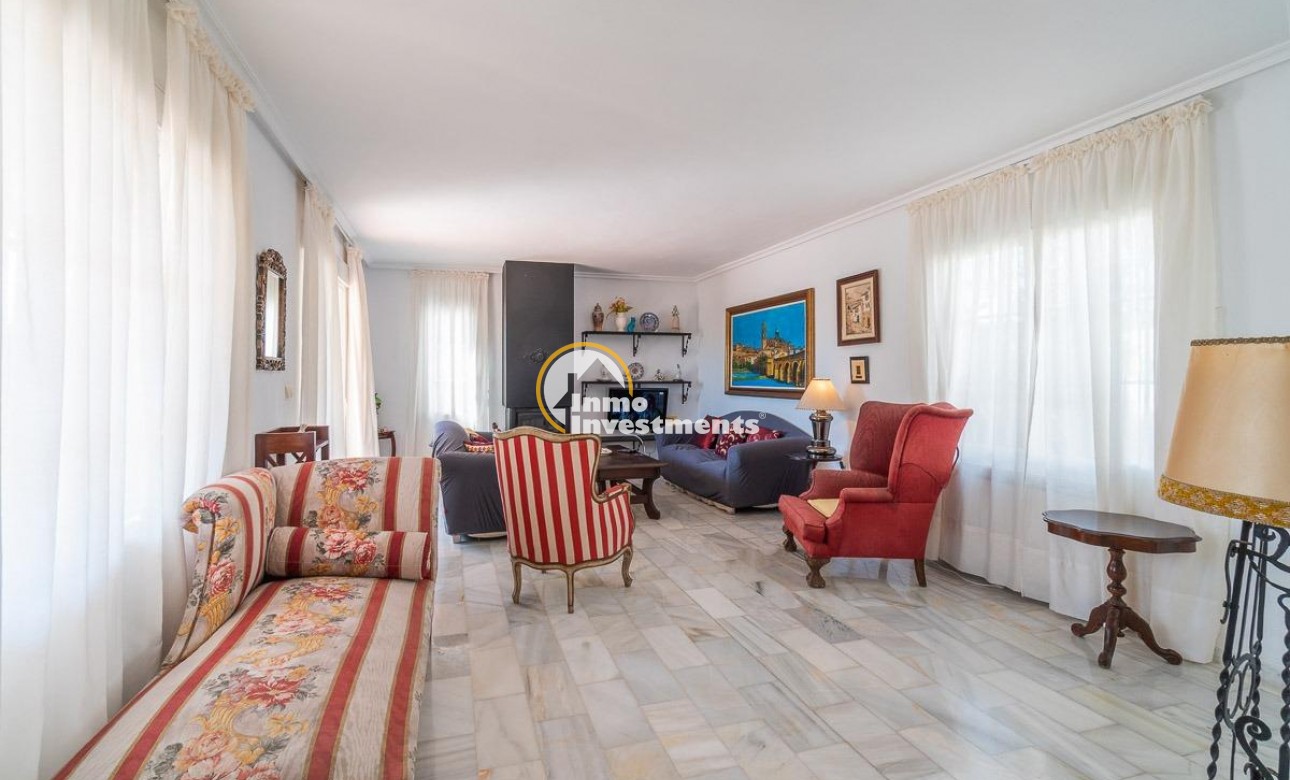 Resale - Villa - La Mata