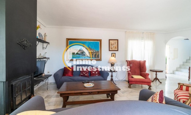 Resale - Villa - La Mata