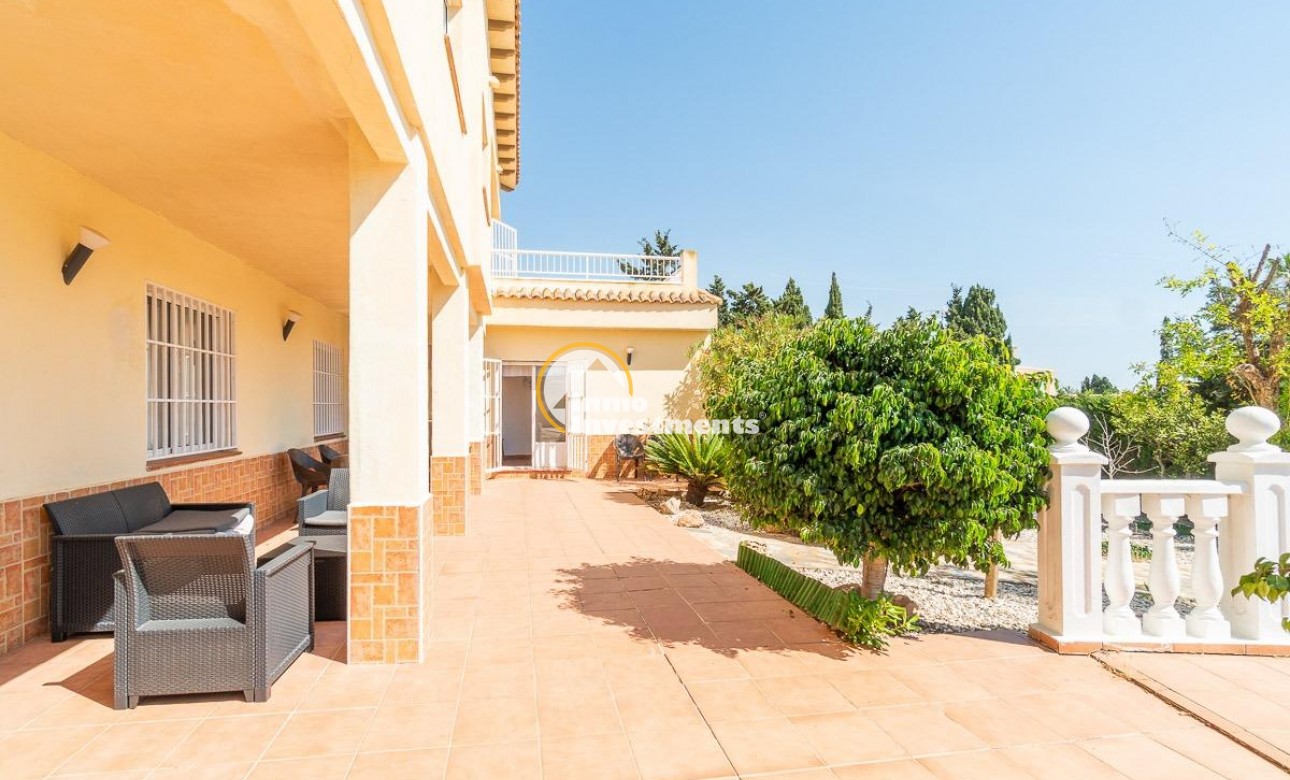Resale - Villa - La Mata