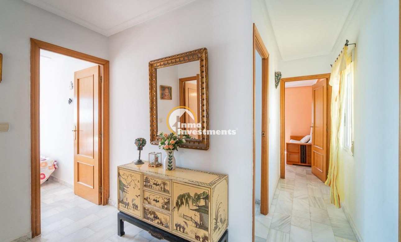 Resale - Villa - La Mata