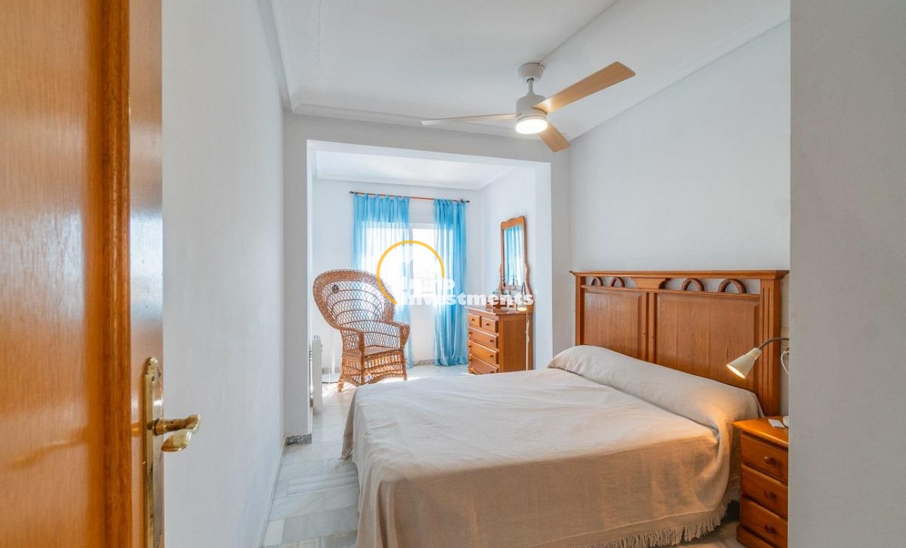 Resale - Villa - La Mata